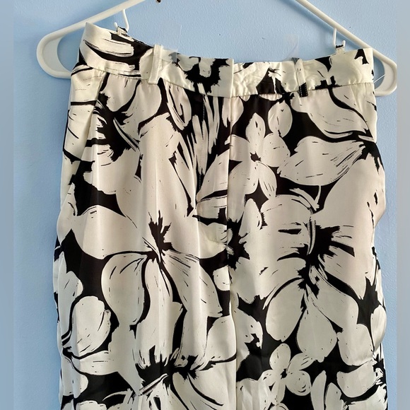 Zara Black and White floral Wide Leg Pant size Small - Picture 5 of 9